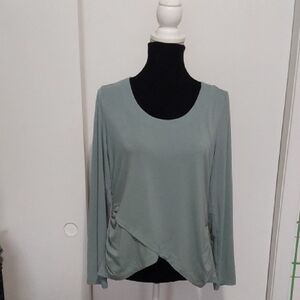 Athleta Women's Long Sleeve Top in Sage Green